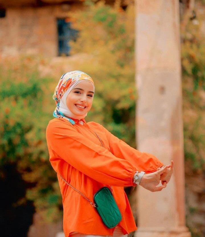 تنسيق اللون البرتقالي : تألقي بدرجاته المبهجة في العيد